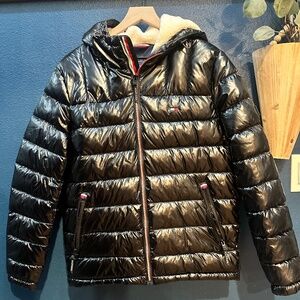 🖤 Tommy Hilfiger Wet Look Black Insulated Puffer Jacket – Men’s Small 🖤